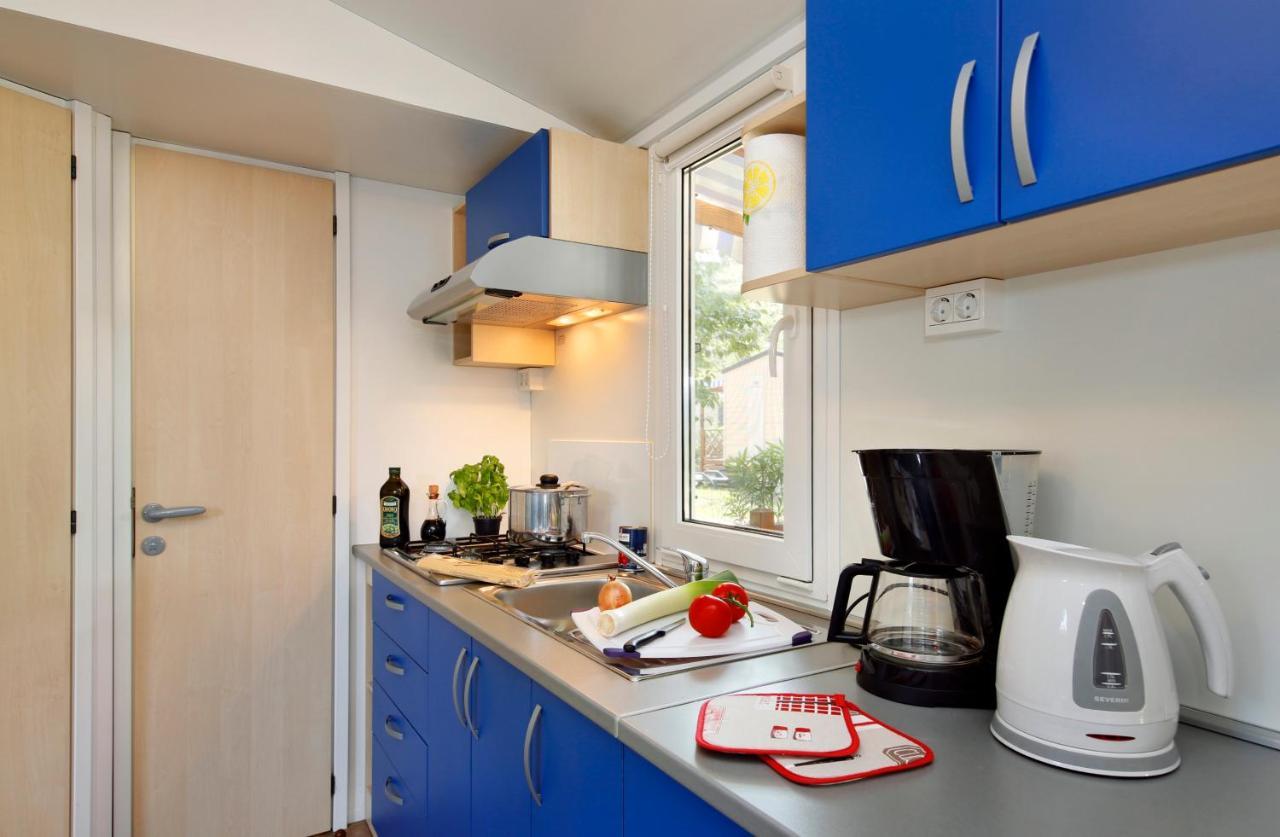 Albatross Mobile Homes On Camping Waikiki Lido di Jesolo Exterior photo
